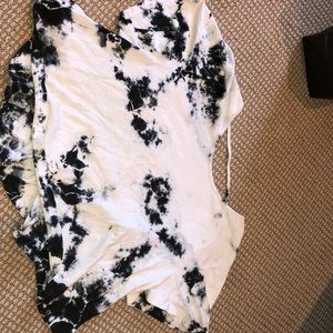 tie-dye emma & sam open back shirt